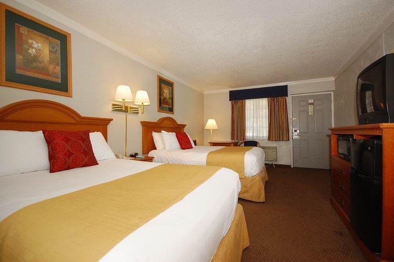 Red Roof Inn Форрест-Сіті Номер фото
